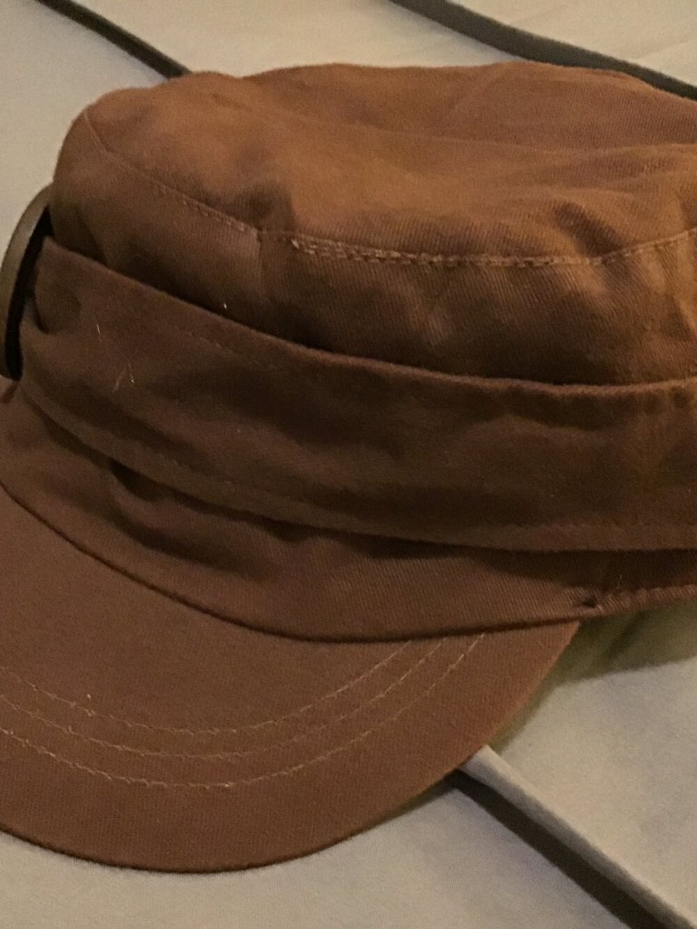 🧢 Brown Fashion Hat – One Size Fits Most - Picture 3 of 5